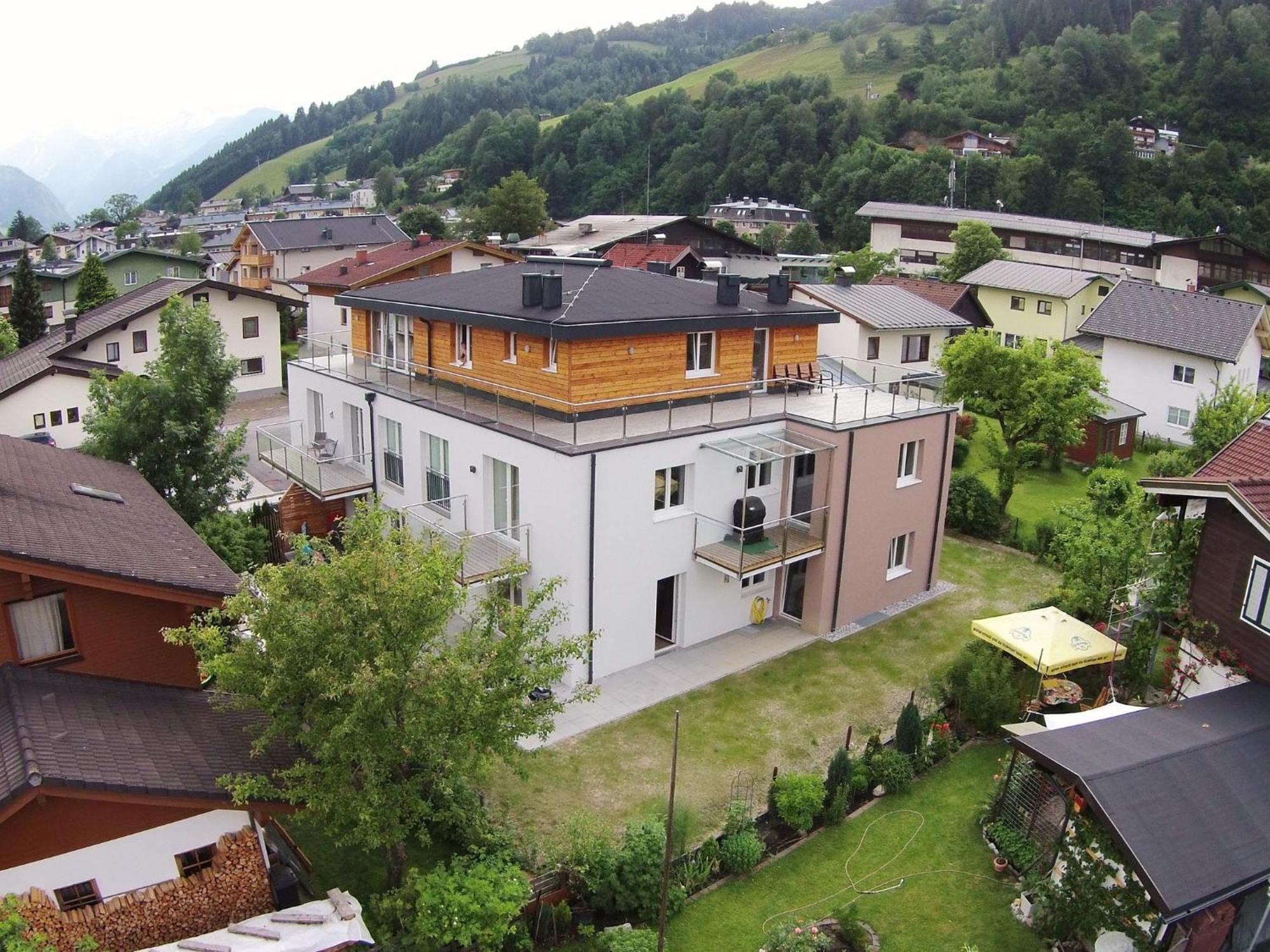 Beautiful Apartment Near Ski Area In Salzburg Zell am See Esterno foto